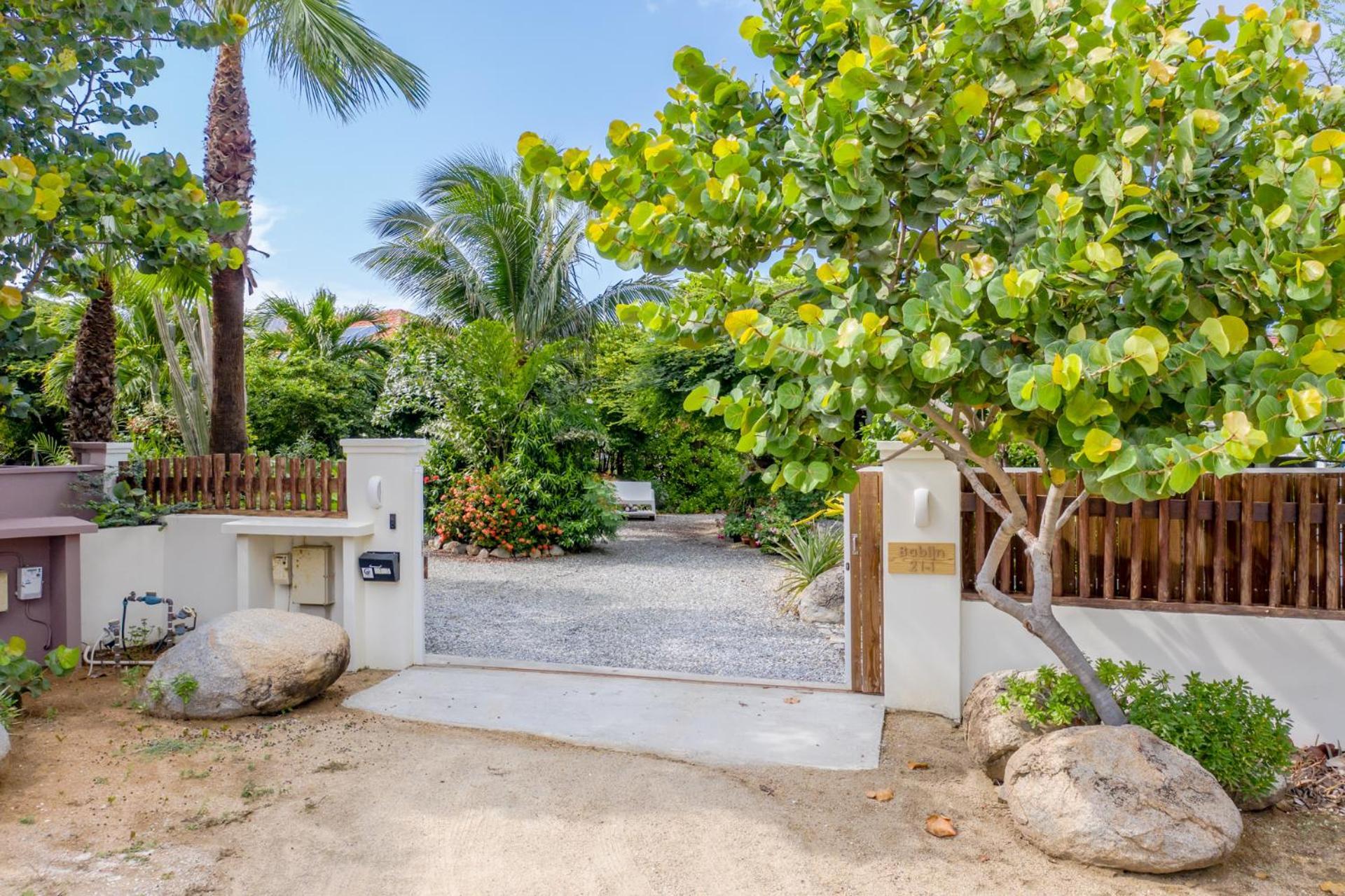 Naima Luxury Home, Cottage & Apartment Rentals Paradera Eksteriør bilde